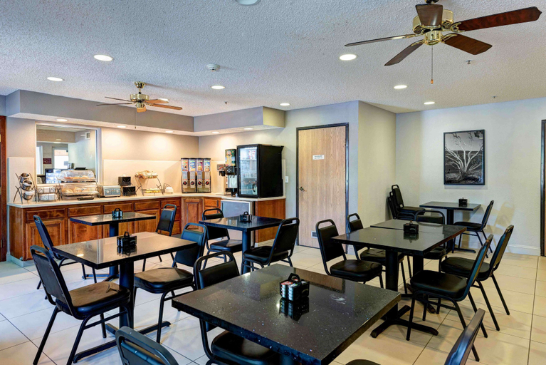 Food & Drinks 5, SureStay Plus Hotel by Best Western Redding, Shasta