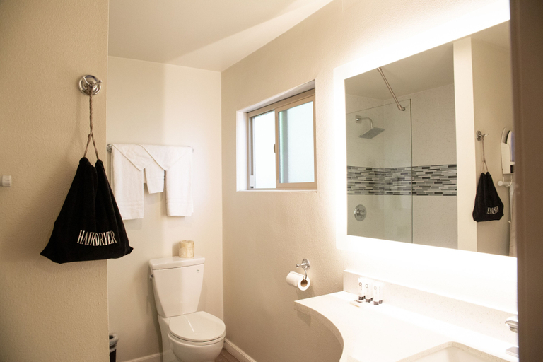 Bathroom 5, Sterling Inn, Santa Clara