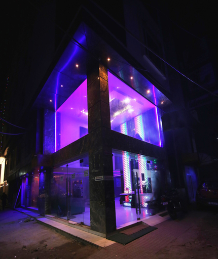 Exterior & Views, Hotel Uppal International, Delhi