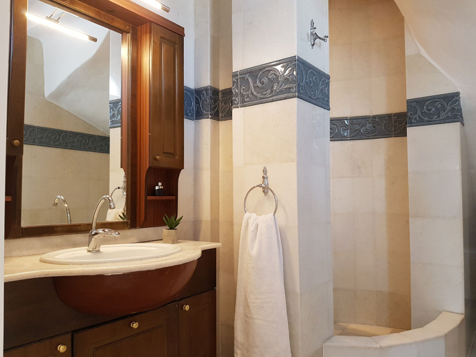 Bathroom 4, Paros Holiday Villa Alyki, South Aegean