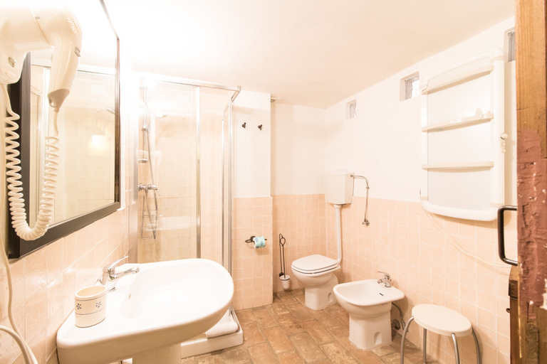 Bathroom 3, Agriturismo Fattoria Il Bruco, Perugia