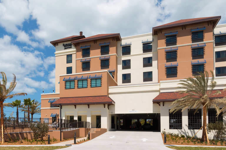 Exterior & Views 2, Fairfield Inn & Suites by Marriott Clearwater Beach, Pinellas