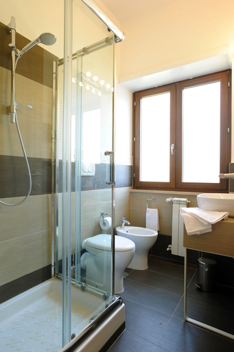Bathroom 5, Honey Rooms, Rome