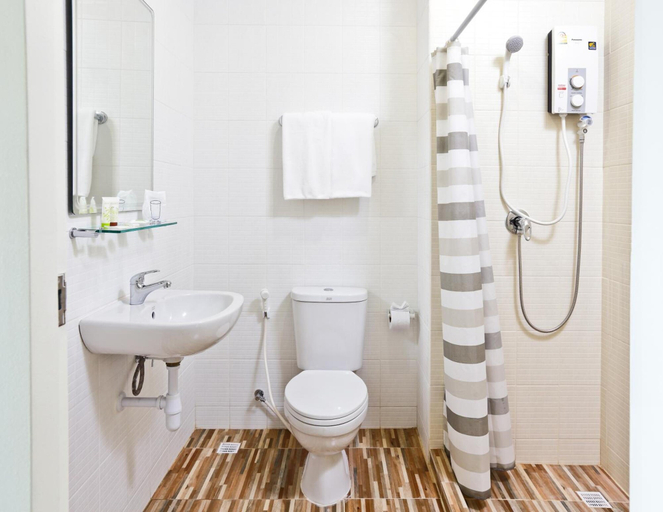Bathroom 4, Rangh Place, Pluak Daeng