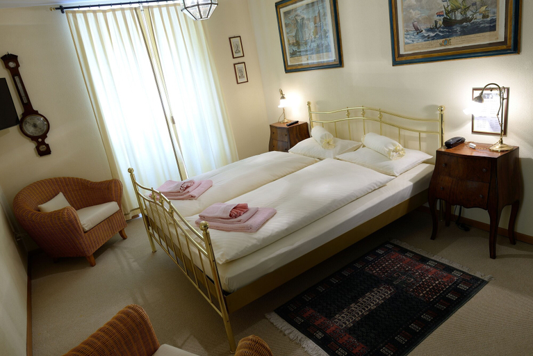Bedroom 2, Hotel Soazza, Moësa