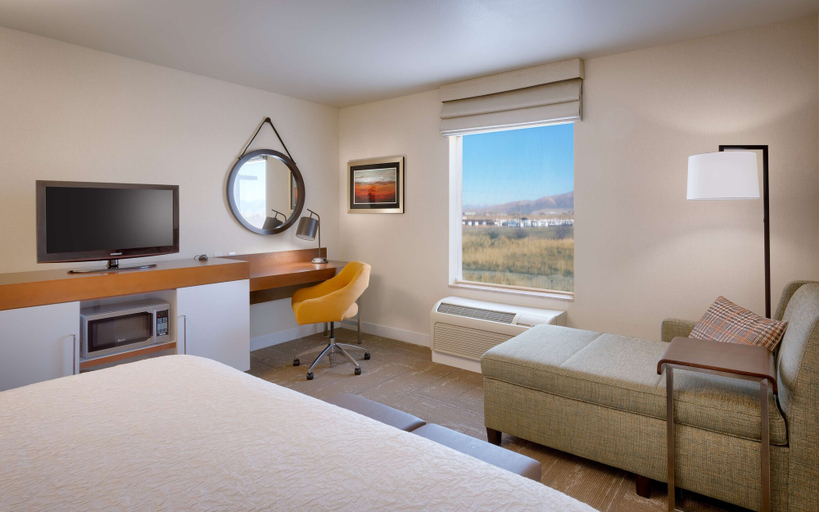 Bedroom 4, Hampton Inn Tremonton, Box Elder
