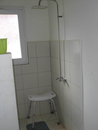 Bathroom 4, BG Tours, Analamanga