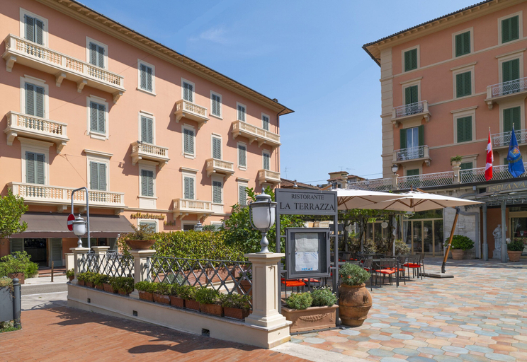 Exterior & Views 2, Settentrionale Esplanade, Pistoia