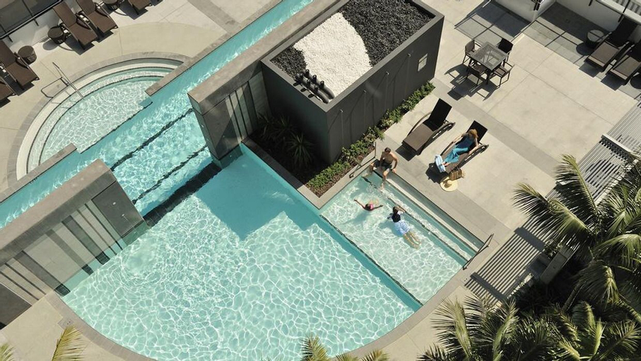 Sport & Beauty, Holiday Holiday The Oracle, Gold Coast