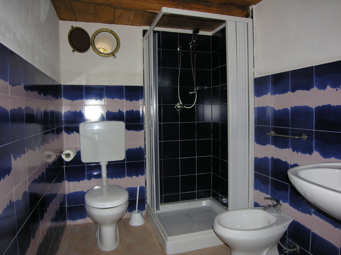 Bathroom, Particular, Messina