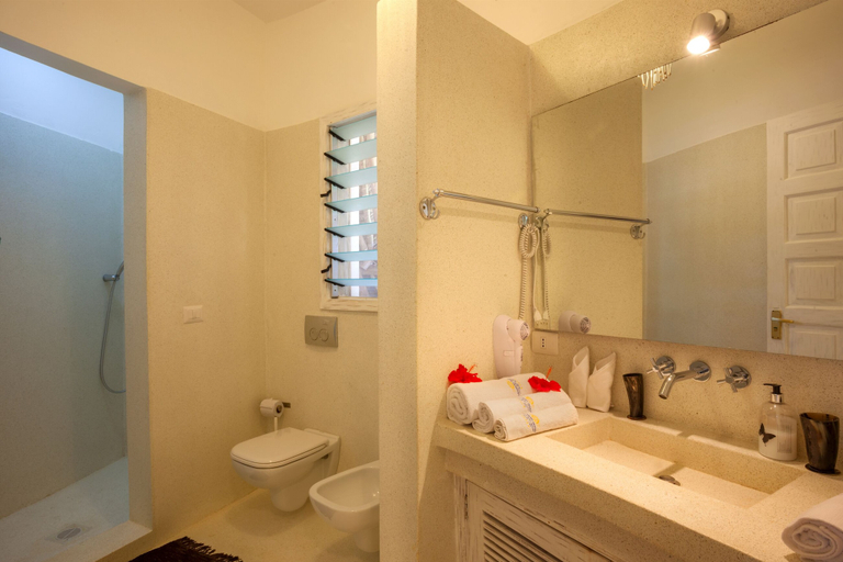 Bathroom 4, Leopard Point Luxury Beach Resort & Spa, Malindi