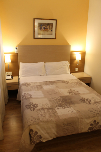 Bedroom 4, Hotel El Mirador Puerta del Sol, Madrid