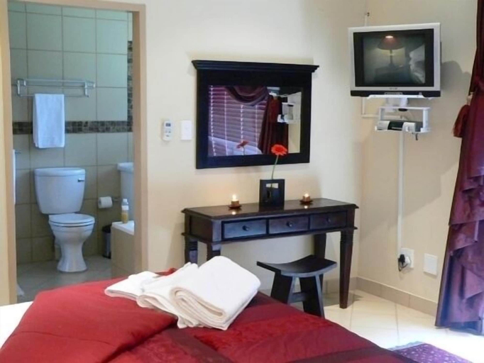 Bedroom 3, Rustenburg Boutique Hotel, Bojanala