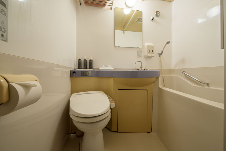 Bathroom 5, Hotel Cerezo, Taitō