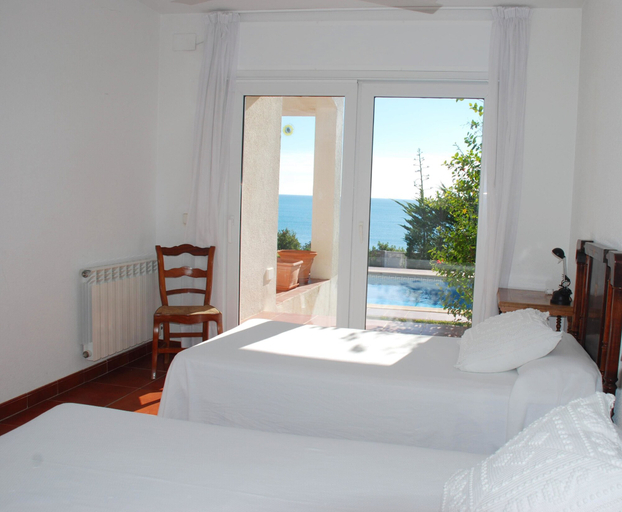 Bedroom 4, Villa Mestral, Tarragona