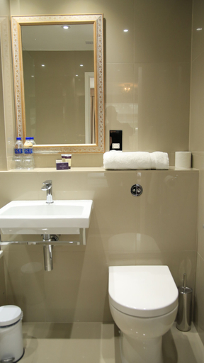 Bathroom 5, New Bath Hotel & Spa, a member of Radisson Individuals, Derbyshire