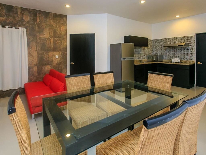 Others 5, Da Vinci 302 by Praia, Cozumel