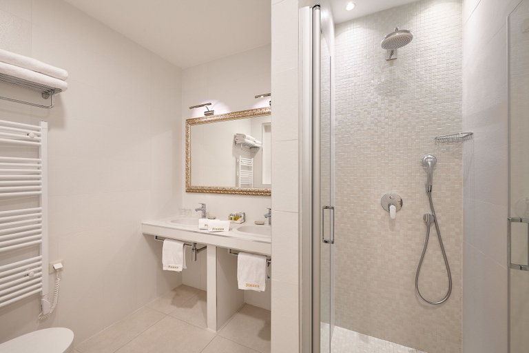 Bathroom 4, Piazza Heritage Hotel, Split