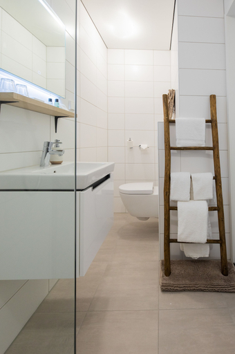 Bathroom 3, Stadsvilla Mout, Schiedam