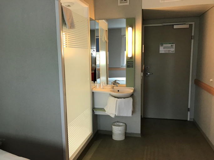 Bedroom 5, ibis budget Zurich Airport, Bülach