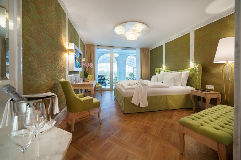 Bedroom 4, Hotel Victory Therme Erding, Erding