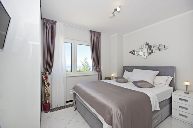 Bedroom 2, Villa Inis, Makarska