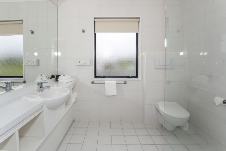 Bathroom 3, Te Mata Lodge, Hastings city