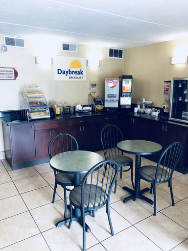 Food & Drinks, Days Inn by Wyndham Winston Salem North, Forsyth