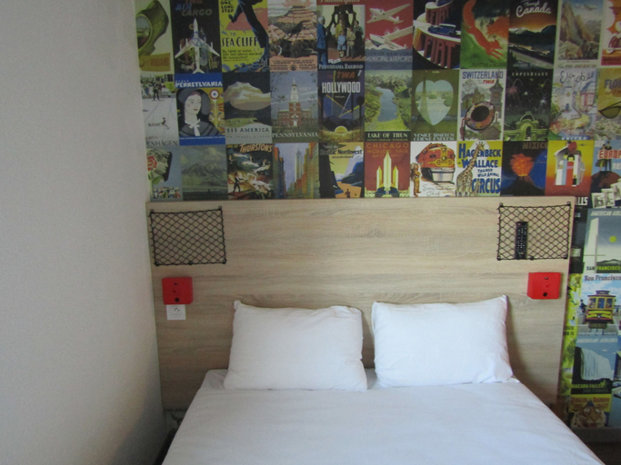 Bedroom 3, hotelF1 Igny Massy TGV, Essonne