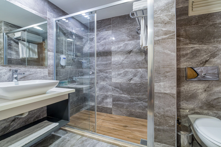 Bathroom, Justiniano Park Conti, Manavgat
