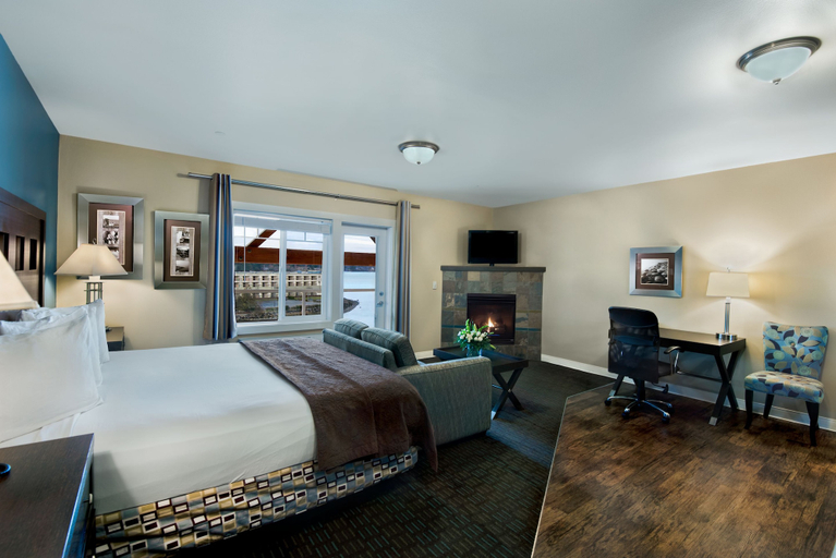 Bedroom 3, Oxford Suites Silverdale, Kitsap