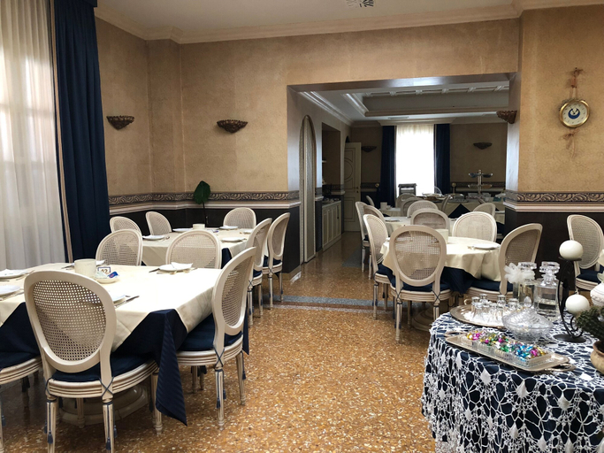 Food & Drinks 5, Albergo Sapori, Bologna