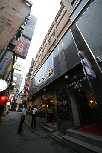 Exterior & Views 3, Star Guest House, Jung
