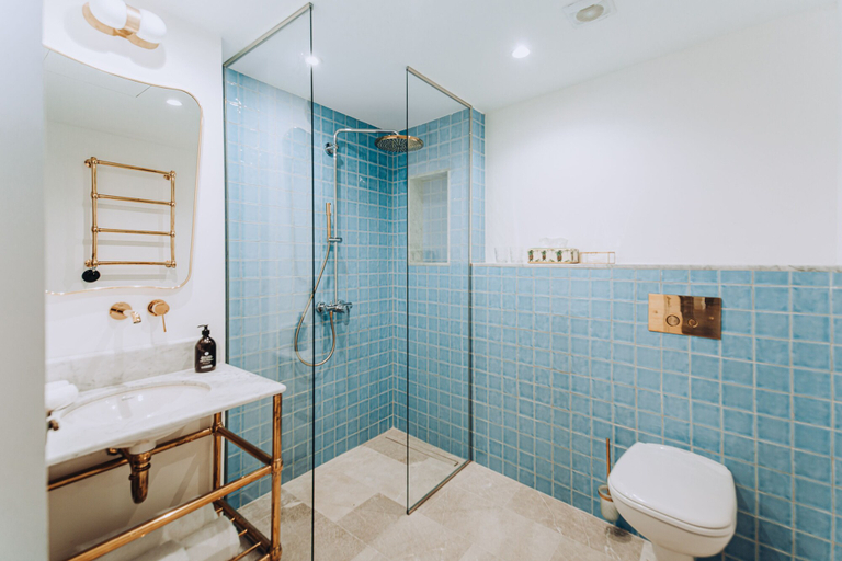 Bathroom 3, Ocho Suites & Kitchen, Baleares