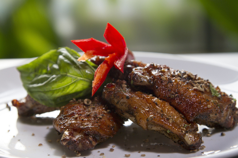 Food & Drinks 13