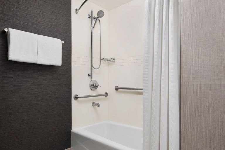Bathroom 4, Residence Inn Marriott Carlisle, Cumberland