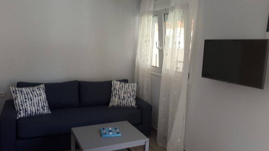 Others 5, Villa Kallimanis, Thessaly