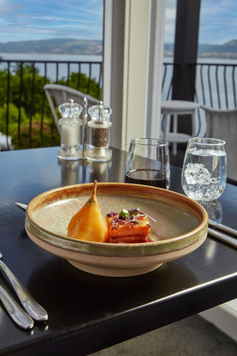 Food & Drinks 4, Black Swan Lakeside Boutique Hotel, Rotorua