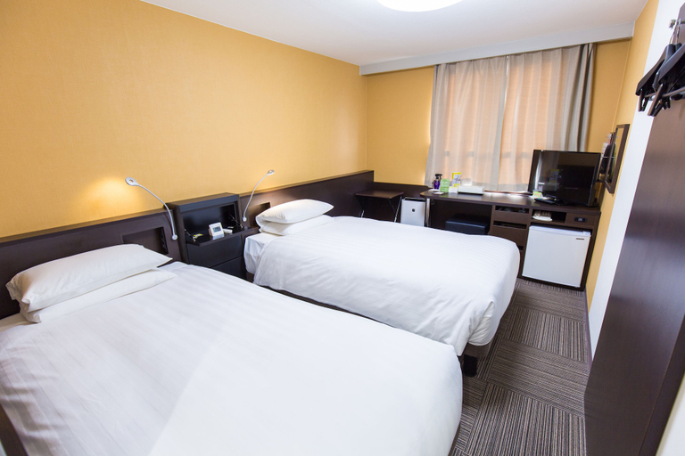 Bedroom 2, Smile Hotel Kumamoto Suizenji, Kumamoto