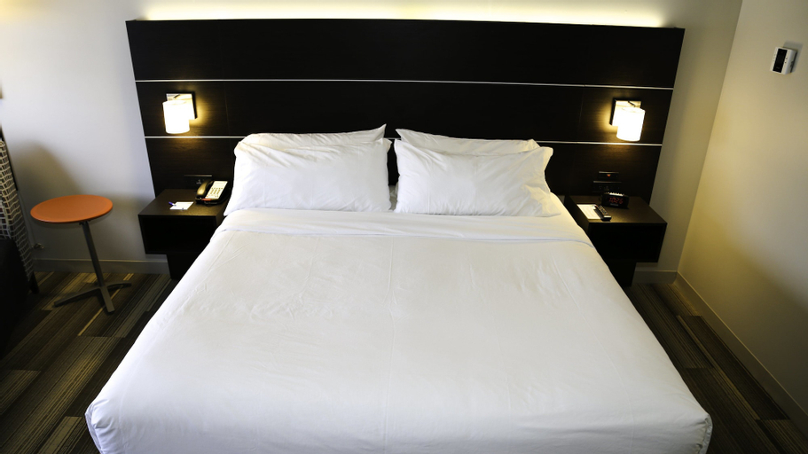 Bedroom 16