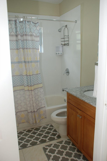 Bathroom 4, The Discovery Bay Lux Apartment