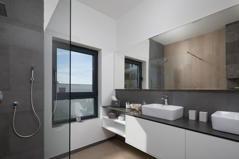 Bathroom 4, Trogir Pearl Luxury Resort, Trogir