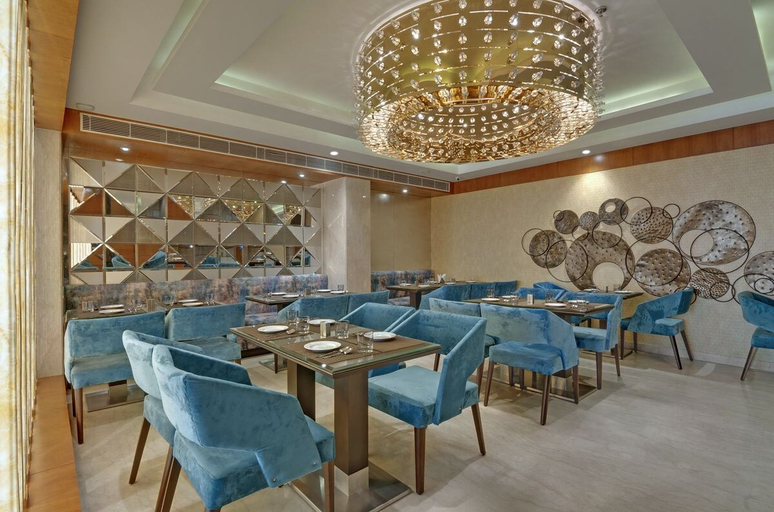 Food & Drinks 5, Beacon Hotel Nirman Vihar New Delhi, Delhi