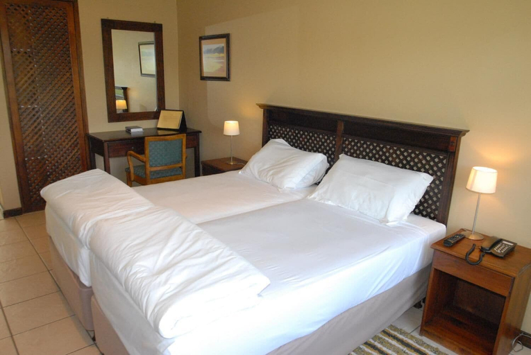 Bedroom 2, Emafini Country Lodge, Mbabane West