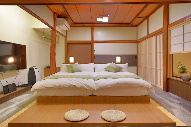 Bedroom 3, sakahijiri・gyokushoen, Izu