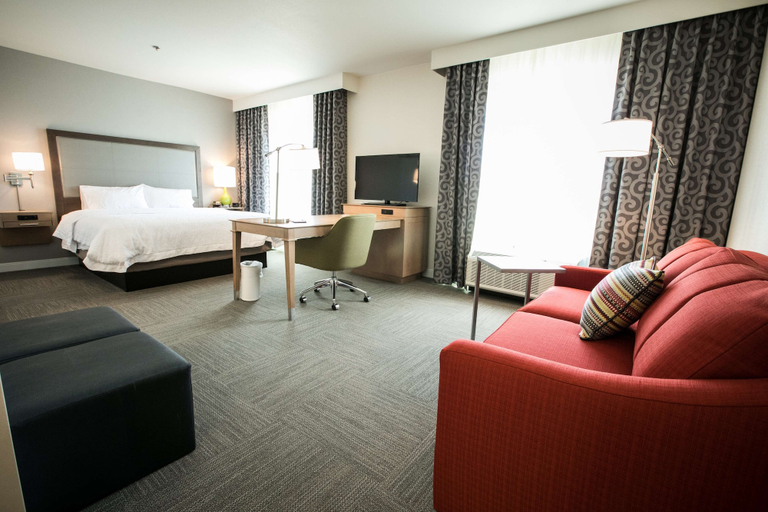 Bedroom 3, Hampton Inn & Suites Tempe/Phoenix Airport, AZ, Maricopa