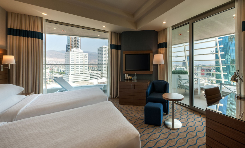 Bedroom 2, Four Points by Sheraton Izmir, Karşıyaka