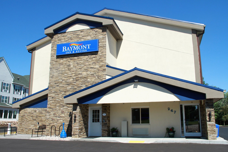 Exterior & Views 2, Baymont by Wyndham Stevens Point, Portage