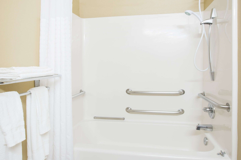 Bathroom 4, Microtel Inn by Wyndham Beckley, Raleigh