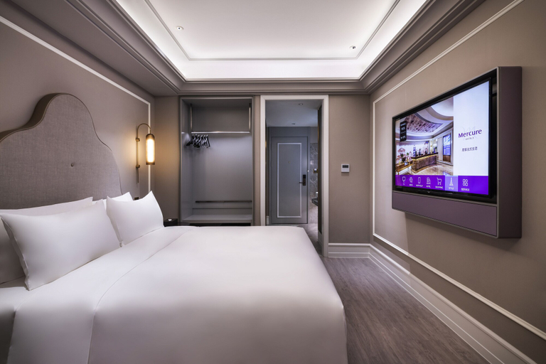 Bedroom 3, Mercure Shanghai Hongqiao Central, Shanghai